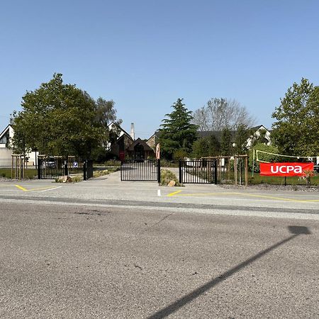 Ucpa Eco Lodge Séné Εξωτερικό φωτογραφία